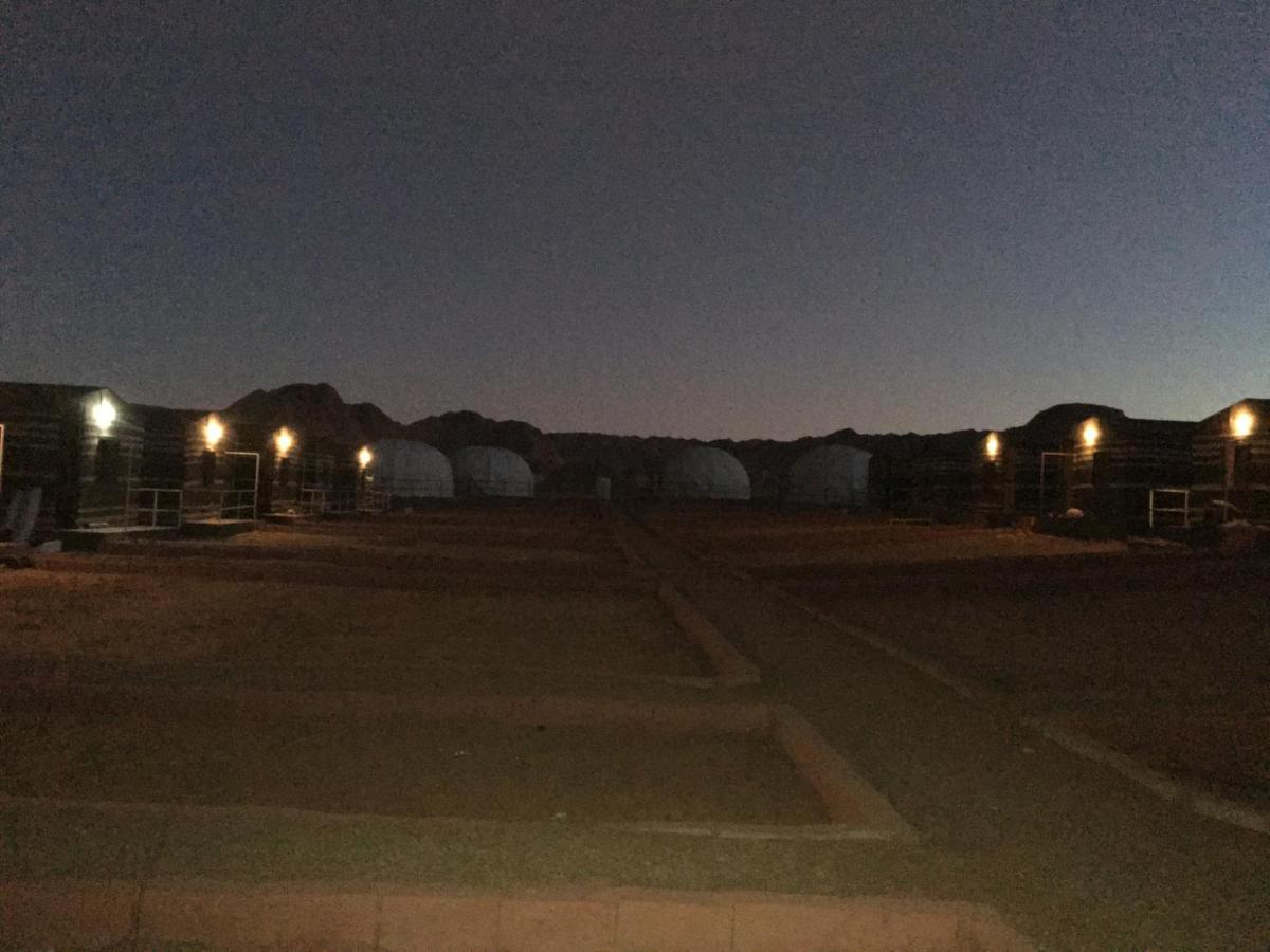 Oryx Camp Hotel Wadi Rum Eksteriør billede